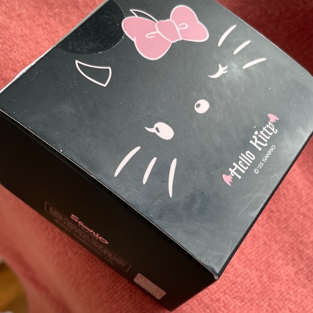 Fillimilli x Hello Kitty Self Skin Pads 50p